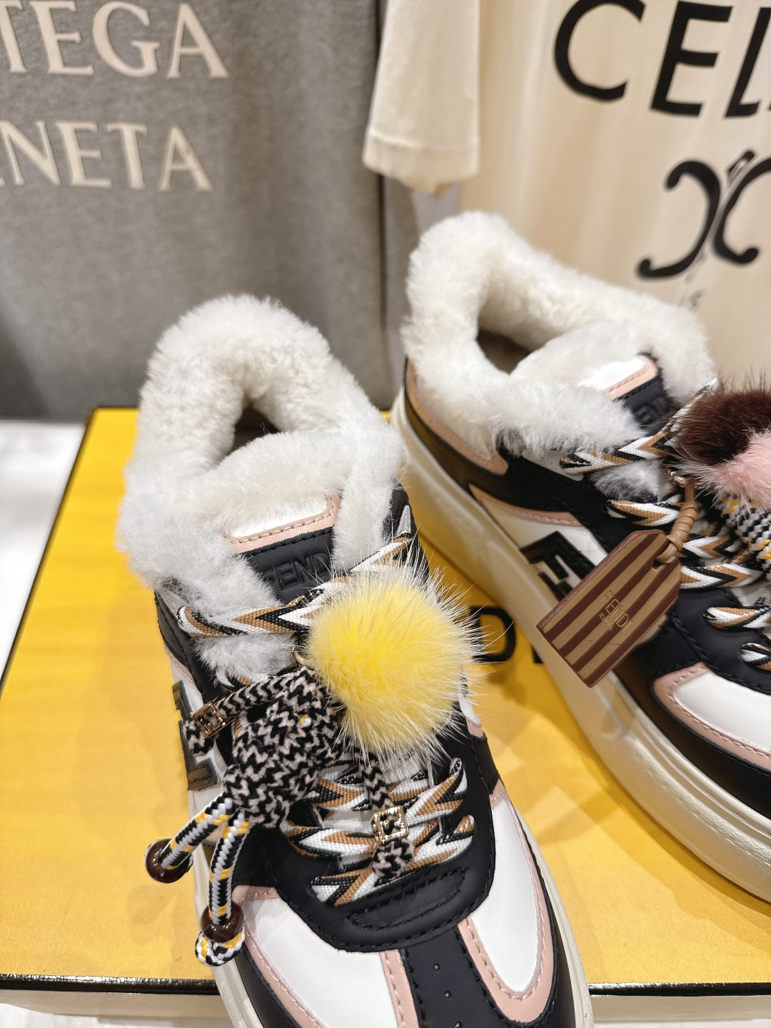 高版本出厂 毛里 Fendi/芬迪F029 2025ss冬季新款 First 1系列系带厚底羊毛里休闲运