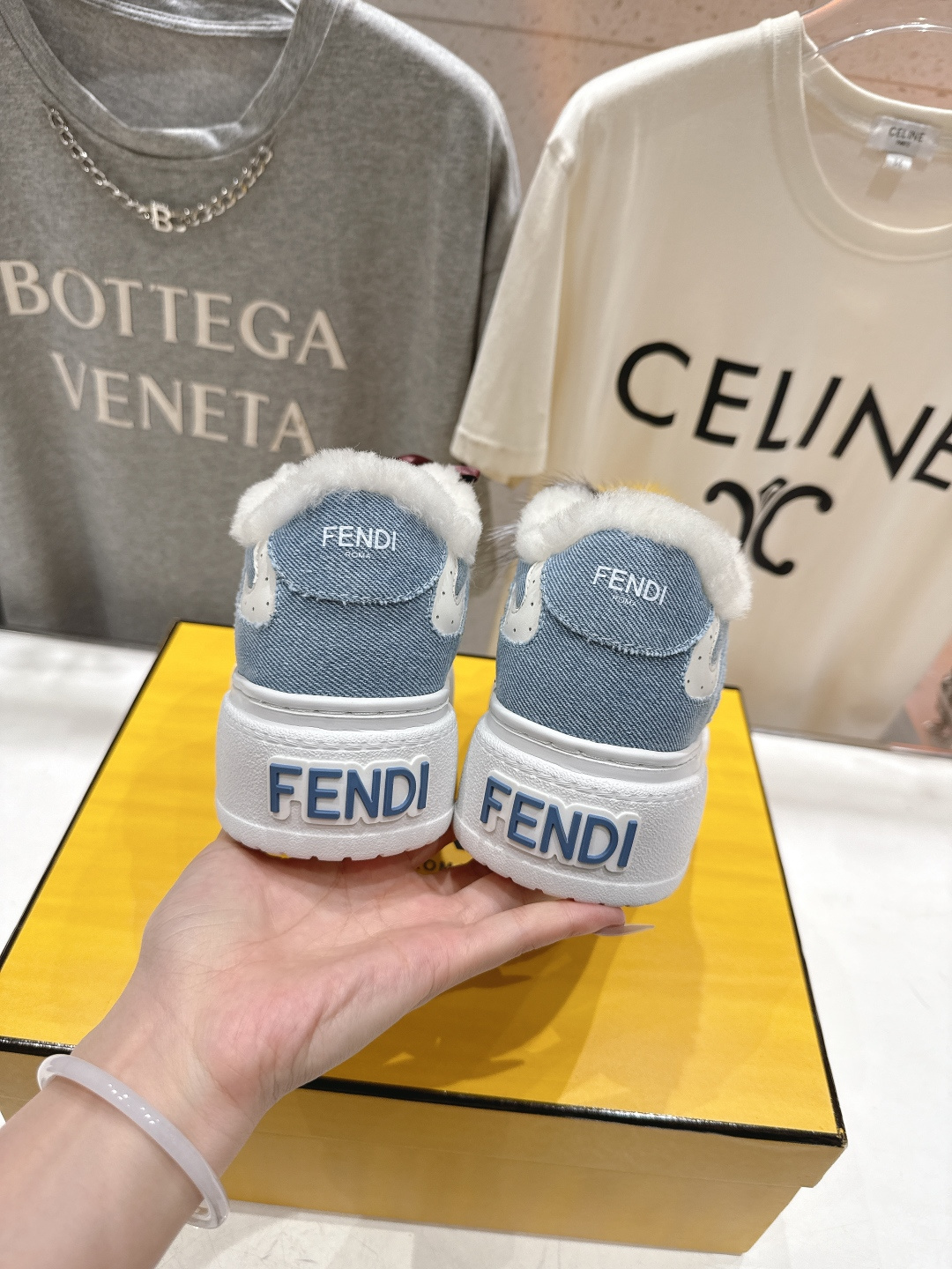 高版本出厂 毛里 Fendi/芬迪F029 2025ss冬季新款 First 1系列系带厚底羊毛里休闲运