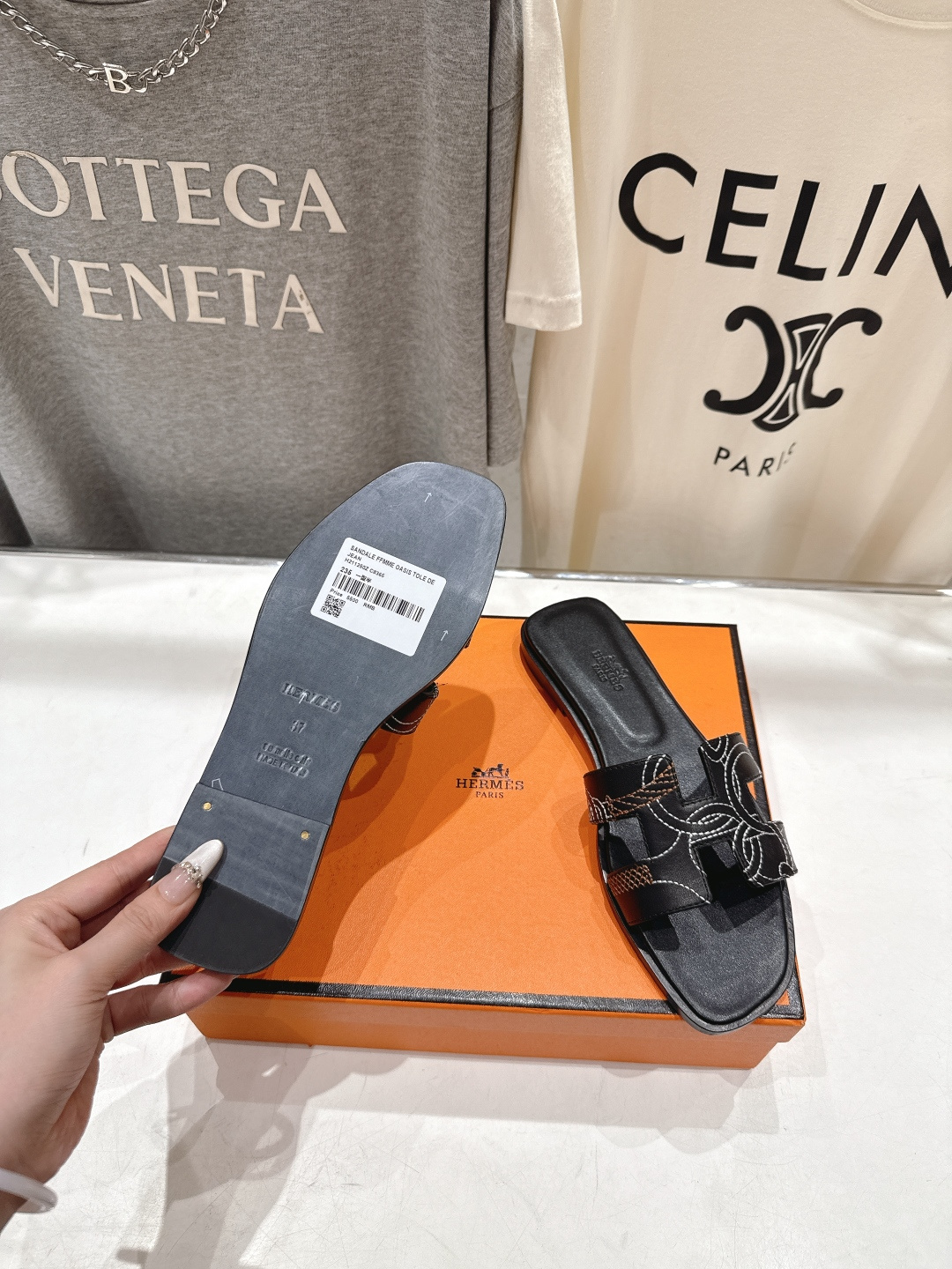 高版本出厂 HERMES*✈️爱马仕H家2026ss最新夏季升级版经典平底H拖鞋🇮🇹度假旅游必备神器#由