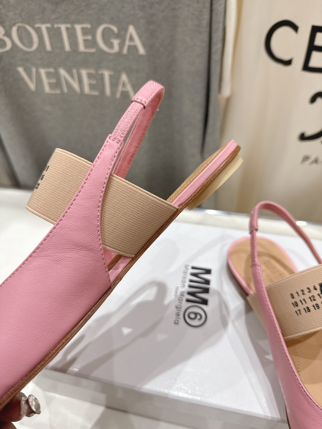 高版本出厂 MM6马吉拉F055 2026ss春夏新品玛丽珍平底鞋芭蕾舞鞋鱼嘴凉鞋舒适度不用说 肯定会很