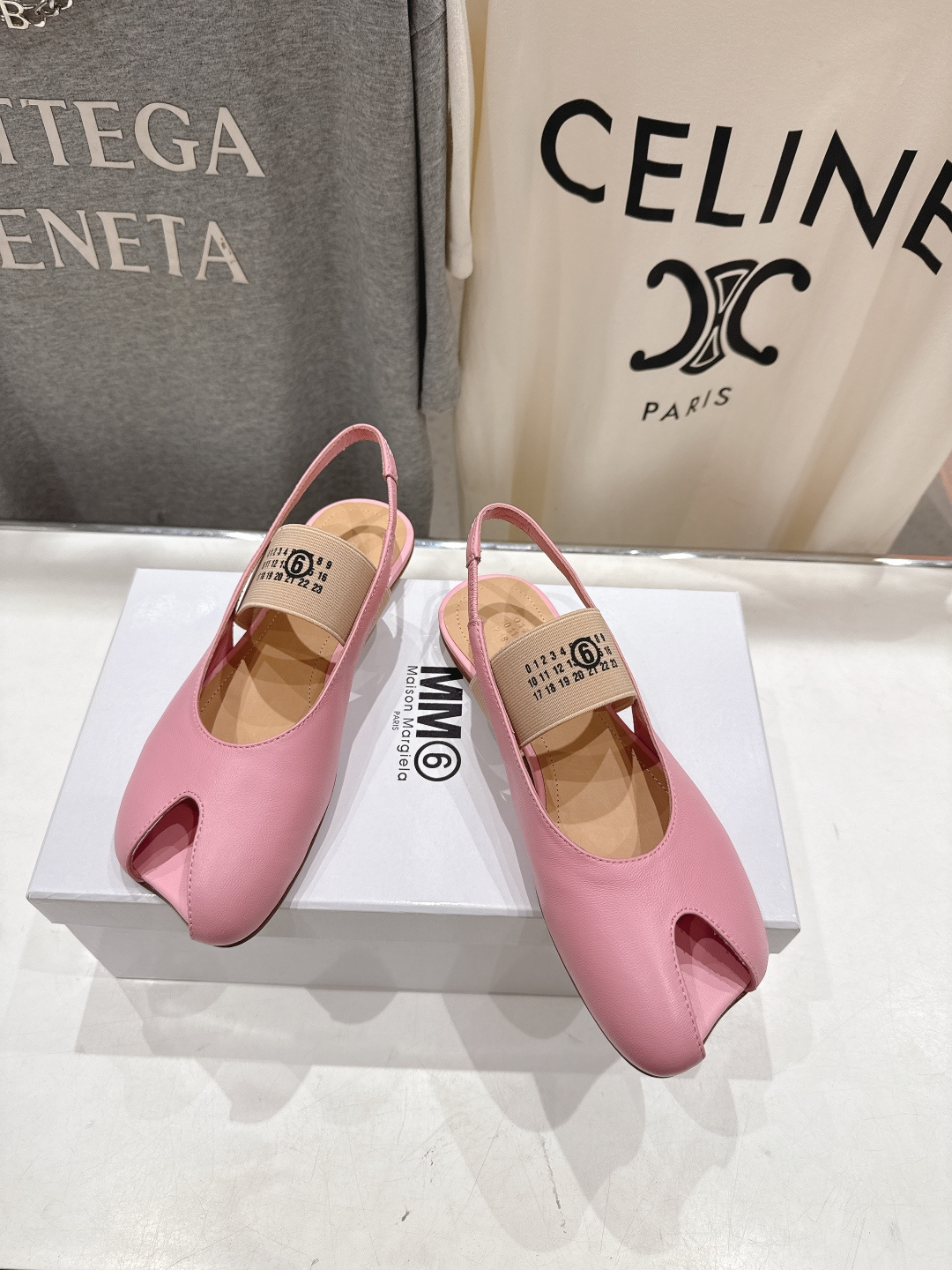 高版本出厂 MM6马吉拉F055 2026ss春夏新品玛丽珍平底鞋芭蕾舞鞋鱼嘴凉鞋舒适度不用说 肯定会很