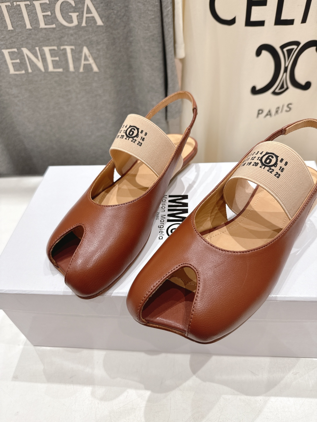 高版本出厂 MM6马吉拉F055 2026ss春夏新品玛丽珍平底鞋芭蕾舞鞋鱼嘴凉鞋舒适度不用说 肯定会很