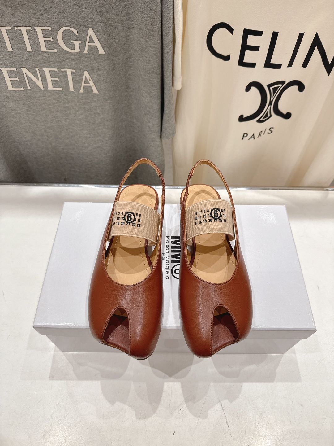 高版本出厂 MM6马吉拉F055 2026ss春夏新品玛丽珍平底鞋芭蕾舞鞋鱼嘴凉鞋舒适度不用说 肯定会很