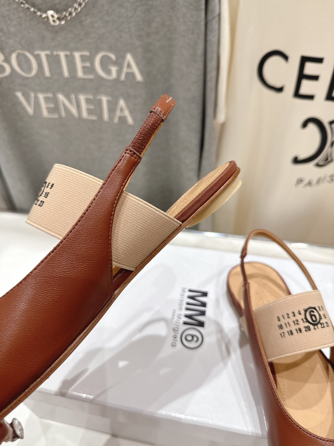 高版本出厂 MM6马吉拉F055 2026ss春夏新品玛丽珍平底鞋芭蕾舞鞋鱼嘴凉鞋舒适度不用说 肯定会很