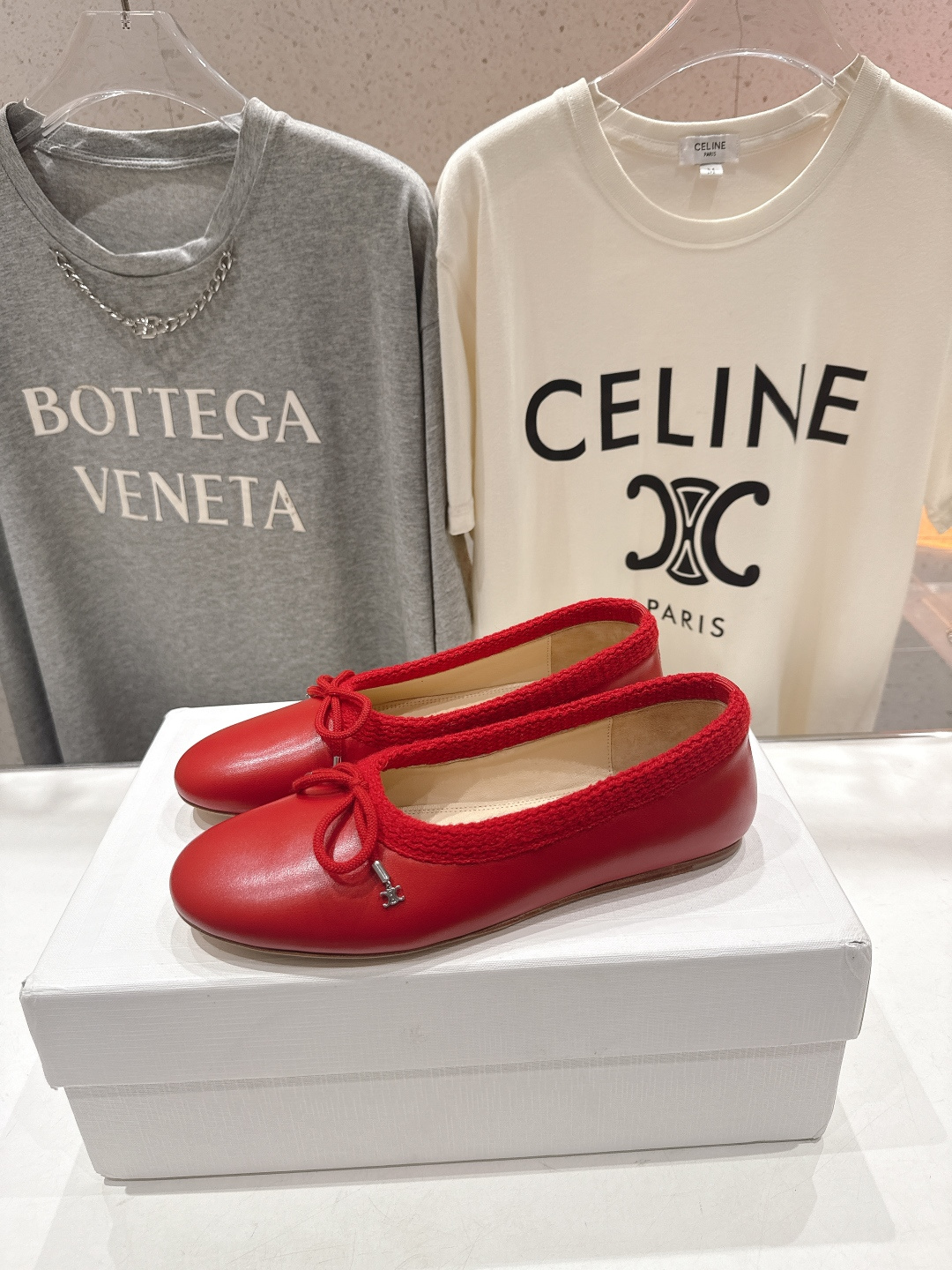 高版本出厂 CELINE*赛琳F018 2026ss早春新款玛丽珍平底乐福鞋单鞋网红爆款来袭！各大网红抢