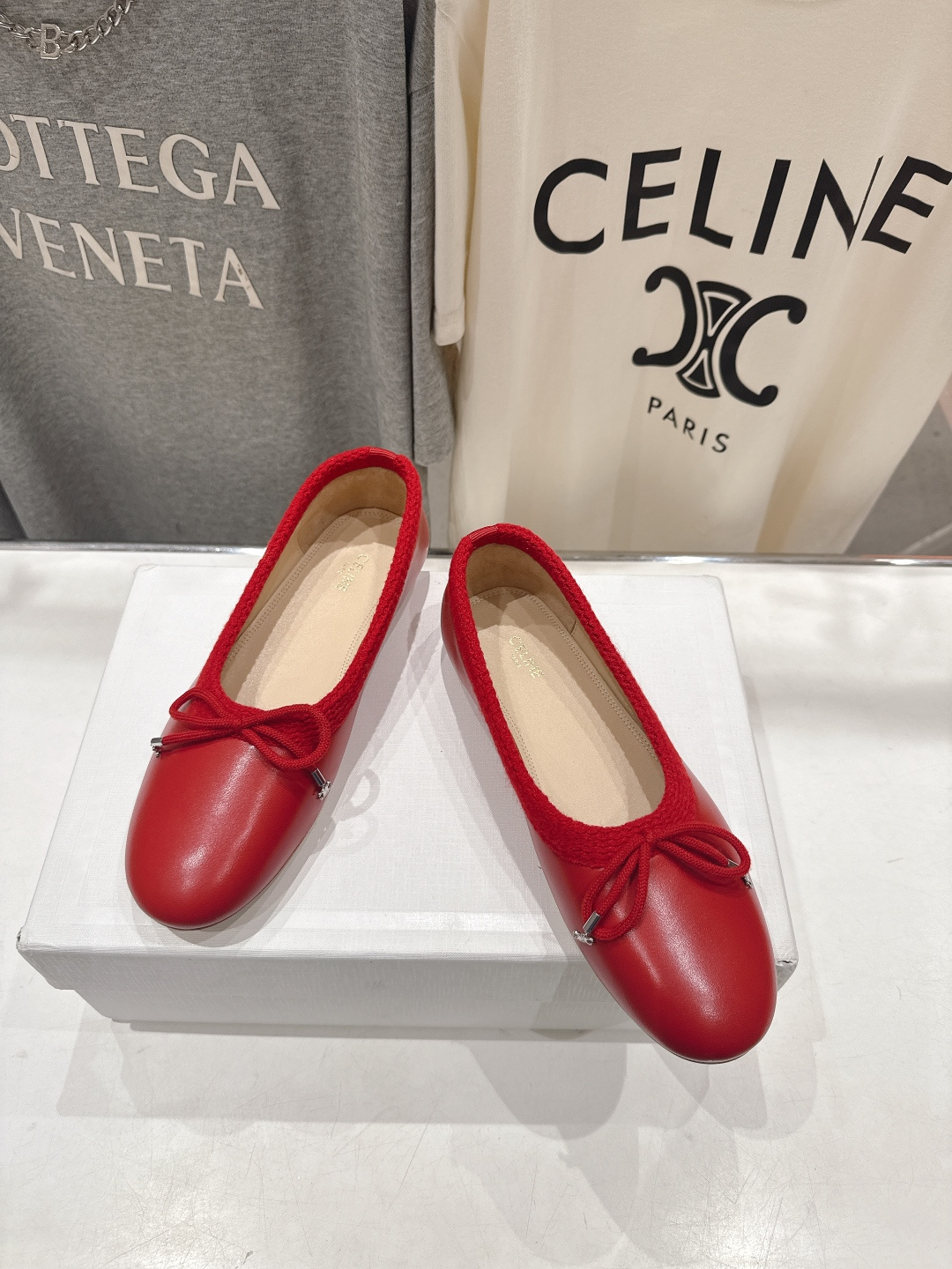 高版本出厂 CELINE*赛琳F018 2026ss早春新款玛丽珍平底乐福鞋单鞋网红爆款来袭！各大网红抢