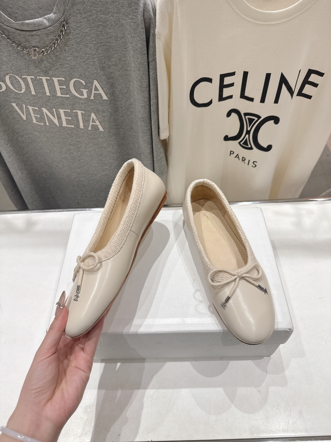 高版本出厂 CELINE*赛琳F018 2026ss早春新款玛丽珍平底乐福鞋单鞋网红爆款来袭！各大网红抢