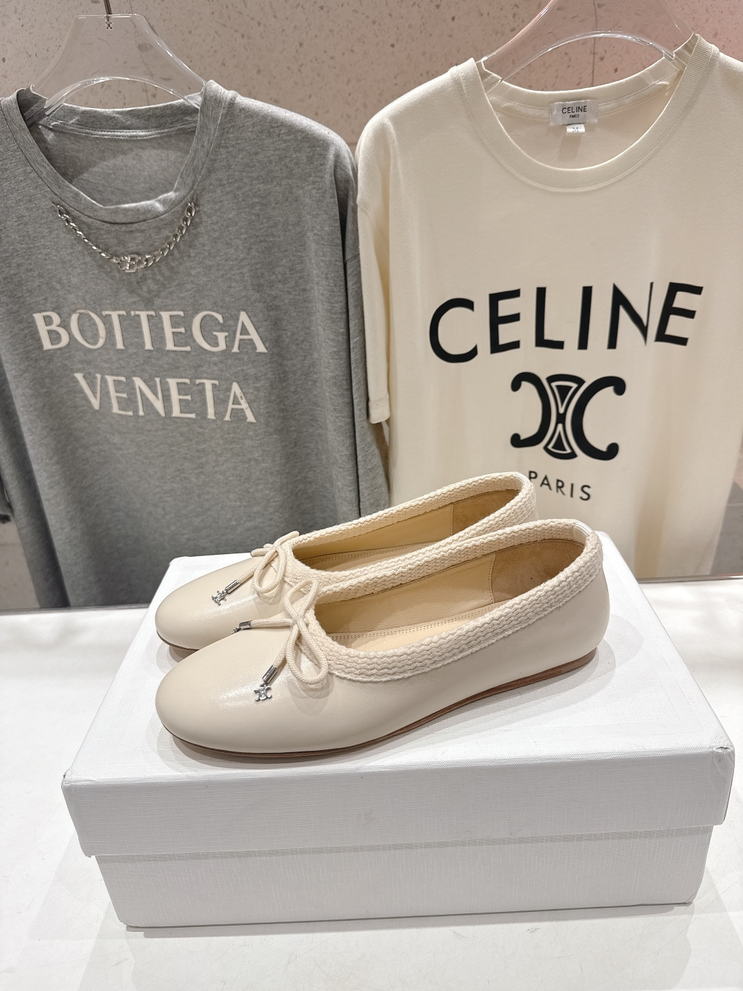 高版本出厂 CELINE*赛琳F018 2026ss早春新款玛丽珍平底乐福鞋单鞋网红爆款来袭！各大网红抢
