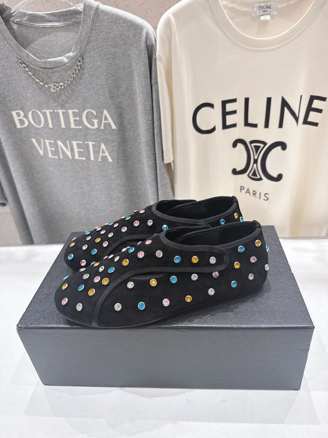 高版本出厂 独家新品 Alaia 阿莱亚F016 2026ss/走秀款带钻平底玛丽珍芭蕾舞鞋 最近超火的