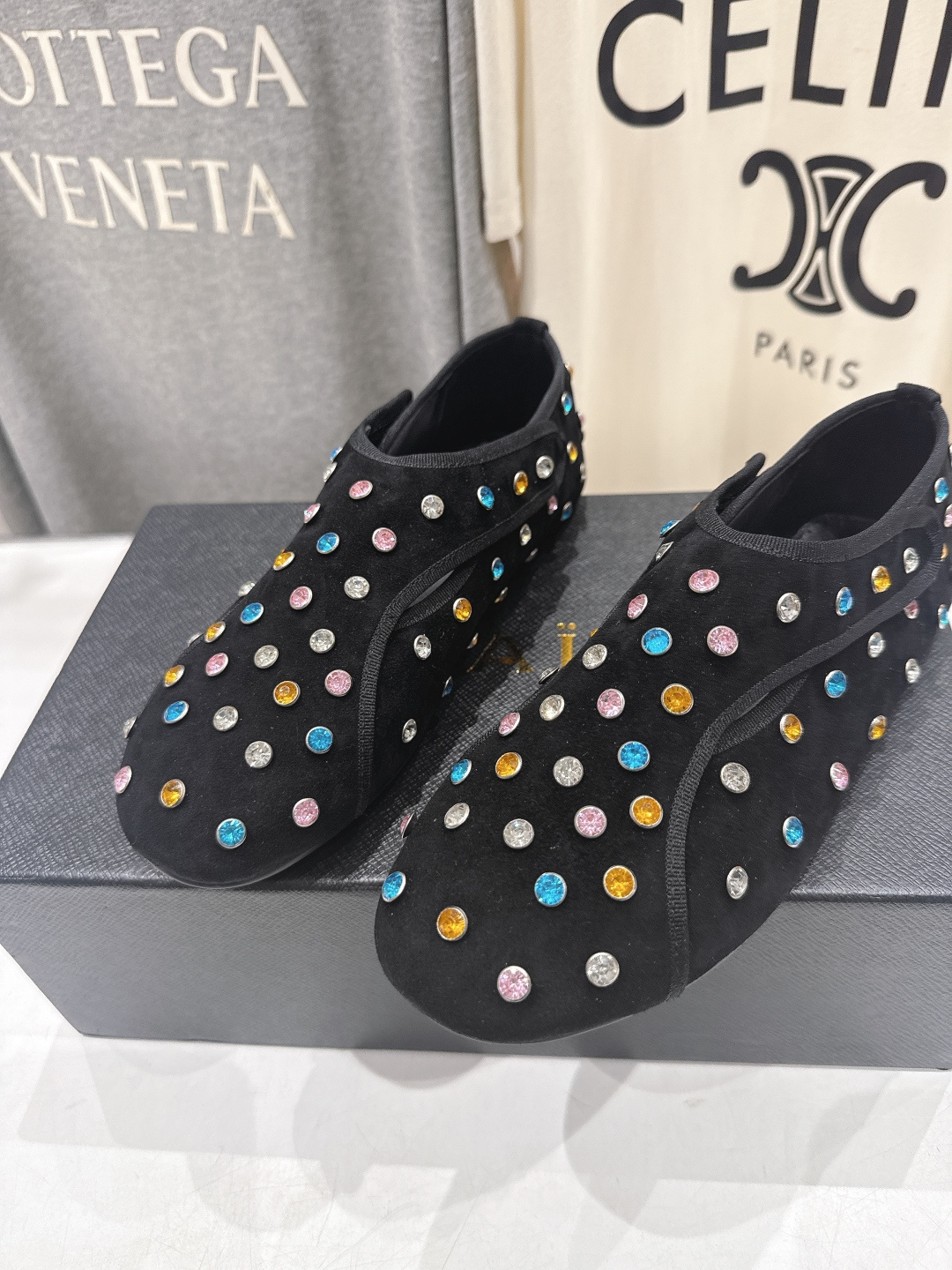 高版本出厂 独家新品 Alaia 阿莱亚F016 2026ss/走秀款带钻平底玛丽珍芭蕾舞鞋 最近超火的