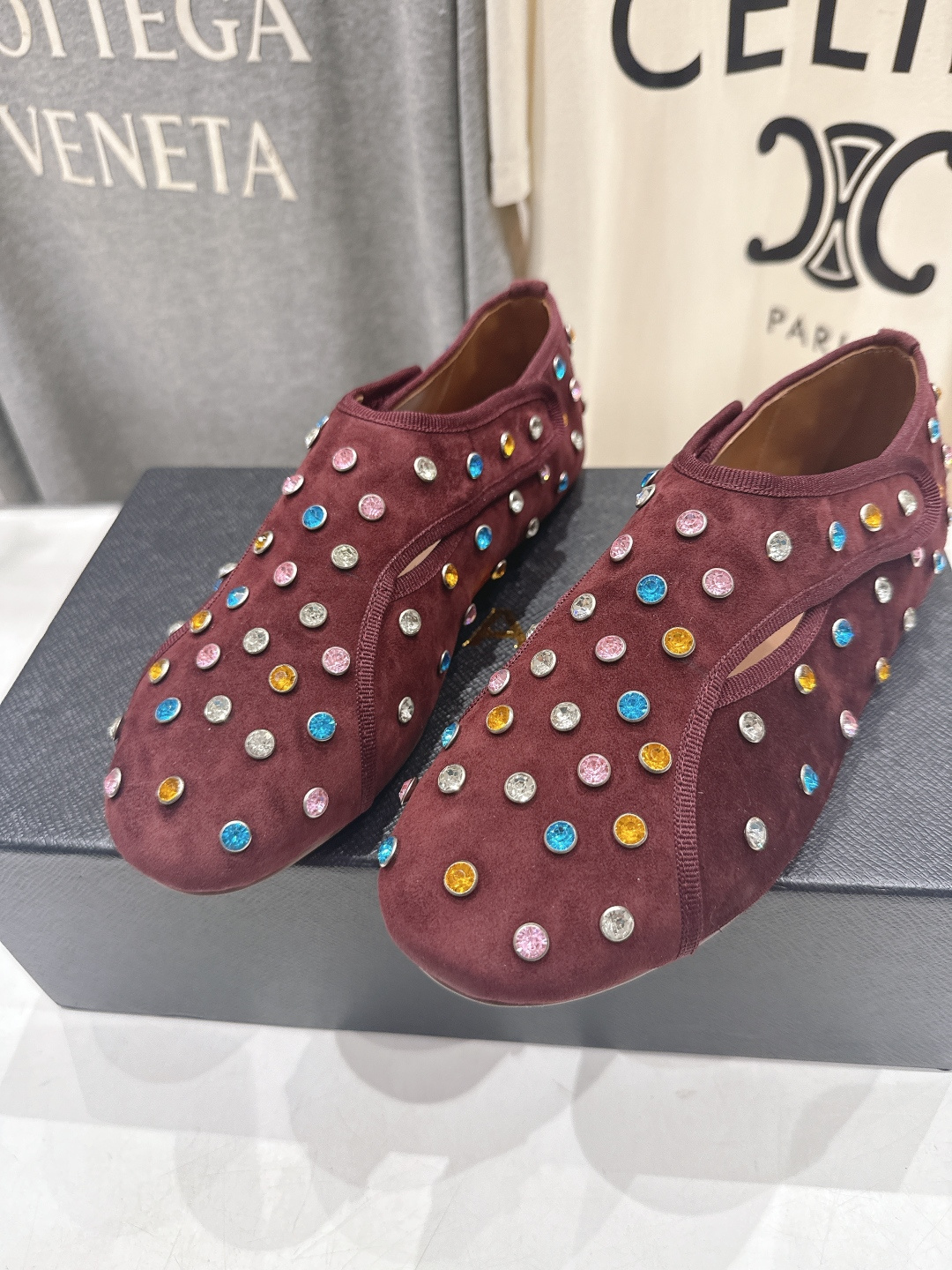 高版本出厂 独家新品 Alaia 阿莱亚F016 2026ss/走秀款带钻平底玛丽珍芭蕾舞鞋 最近超火的