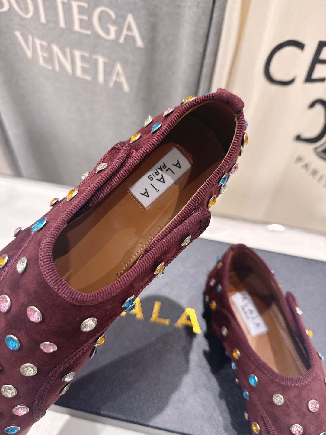 高版本出厂 独家新品 Alaia 阿莱亚F016 2026ss/走秀款带钻平底玛丽珍芭蕾舞鞋 最近超火的