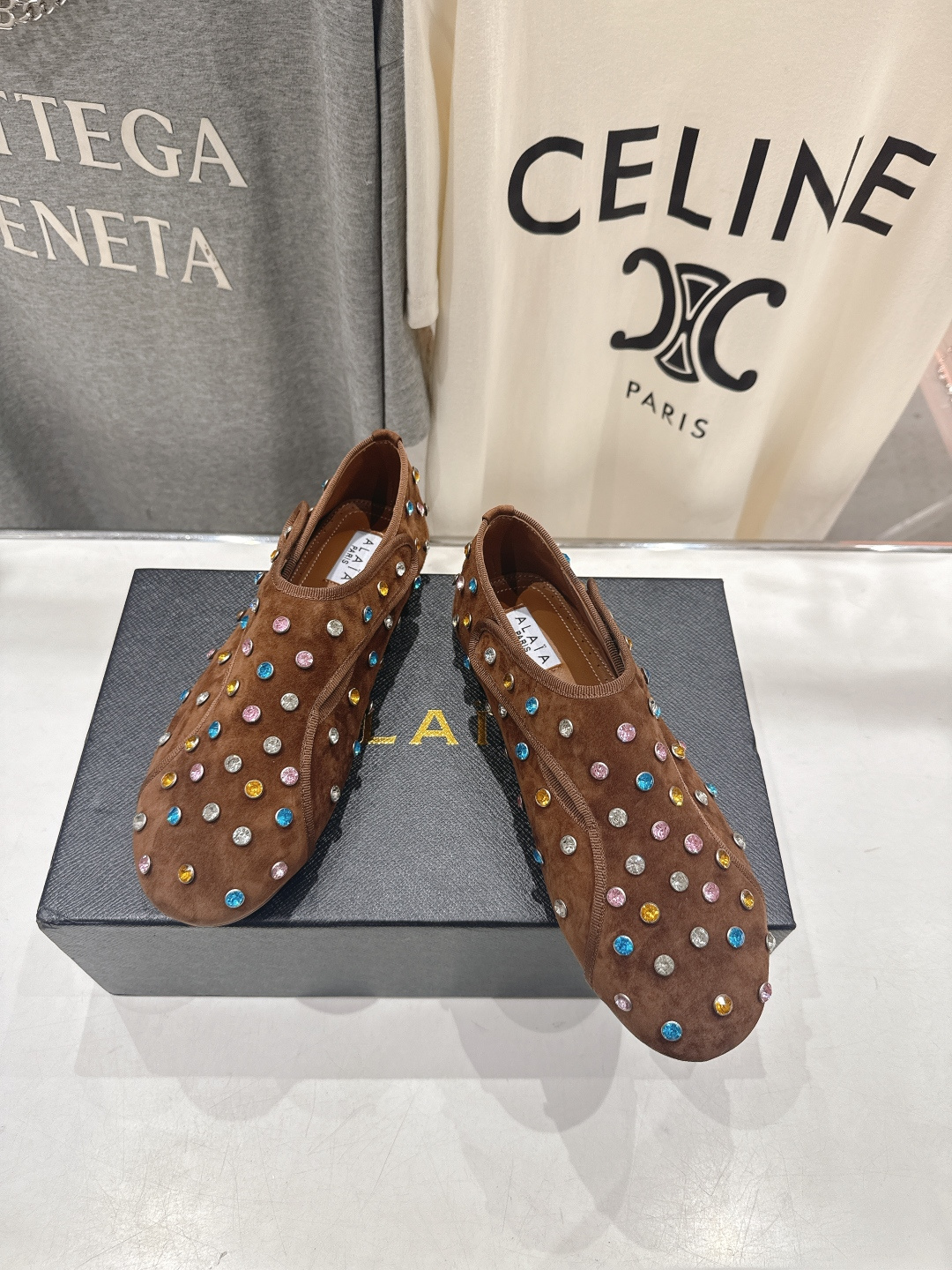 高版本出厂 独家新品 Alaia 阿莱亚F016 2026ss/走秀款带钻平底玛丽珍芭蕾舞鞋 最近超火的