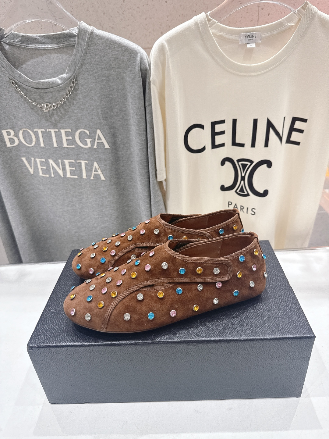 高版本出厂 独家新品 Alaia 阿莱亚F016 2026ss/走秀款带钻平底玛丽珍芭蕾舞鞋 最近超火的