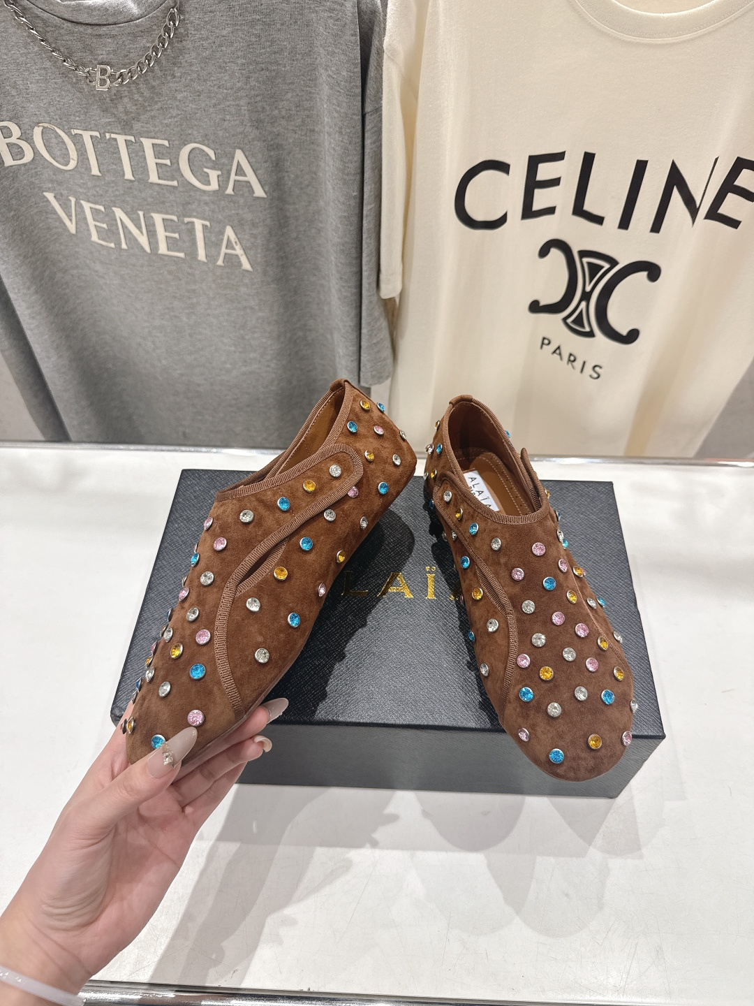 高版本出厂 独家新品 Alaia 阿莱亚F016 2026ss/走秀款带钻平底玛丽珍芭蕾舞鞋 最近超火的