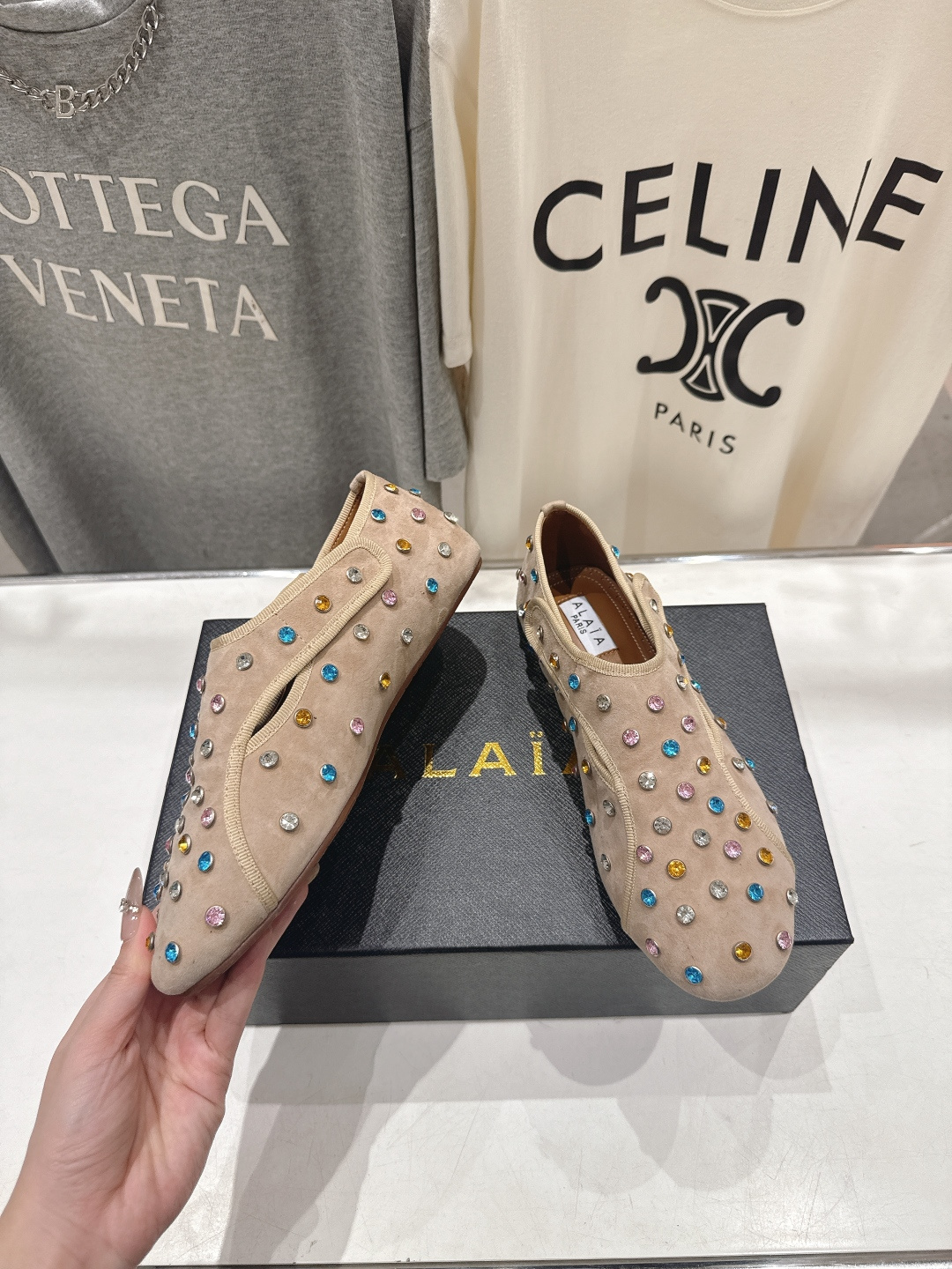 高版本出厂 独家新品 Alaia 阿莱亚F016 2026ss/走秀款带钻平底玛丽珍芭蕾舞鞋 最近超火的