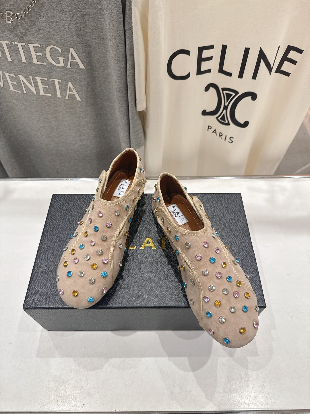 高版本出厂 独家新品 Alaia 阿莱亚F016 2026ss/走秀款带钻平底玛丽珍芭蕾舞鞋 最近超火的