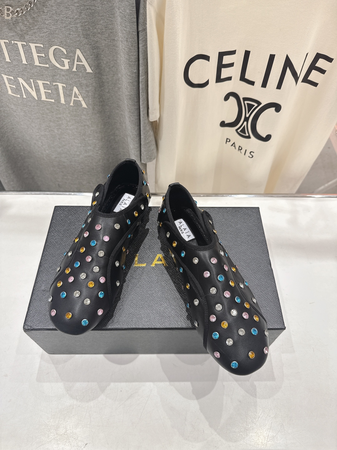 高版本出厂 独家新品 Alaia 阿莱亚F016 2026ss/走秀款带钻平底玛丽珍芭蕾舞鞋 最近超火的