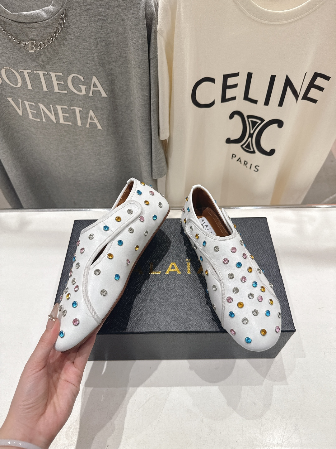 高版本出厂 独家新品 Alaia 阿莱亚F016 2026ss/走秀款带钻平底玛丽珍芭蕾舞鞋 最近超火的