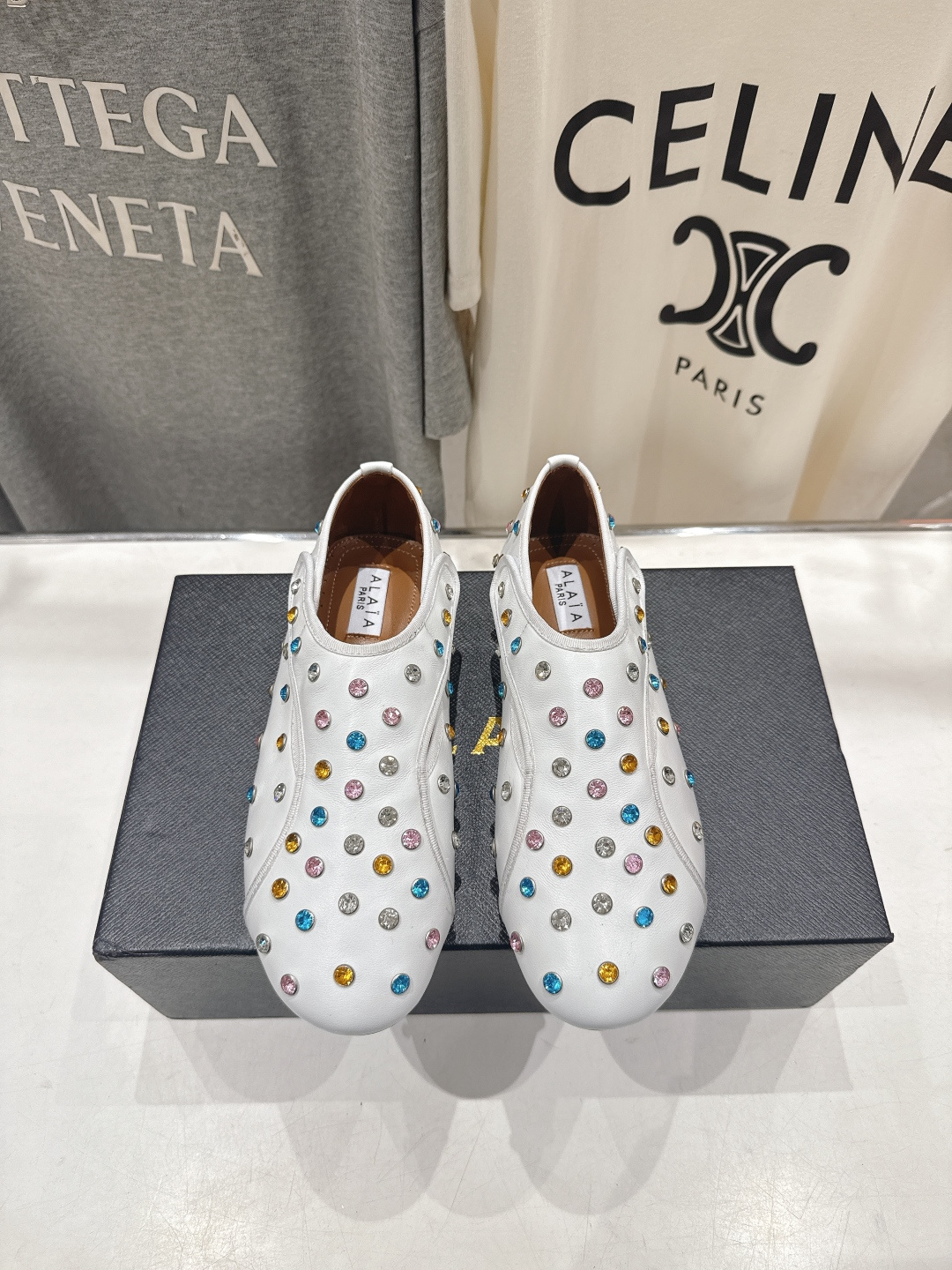 高版本出厂 独家新品 Alaia 阿莱亚F016 2026ss/走秀款带钻平底玛丽珍芭蕾舞鞋 最近超火的