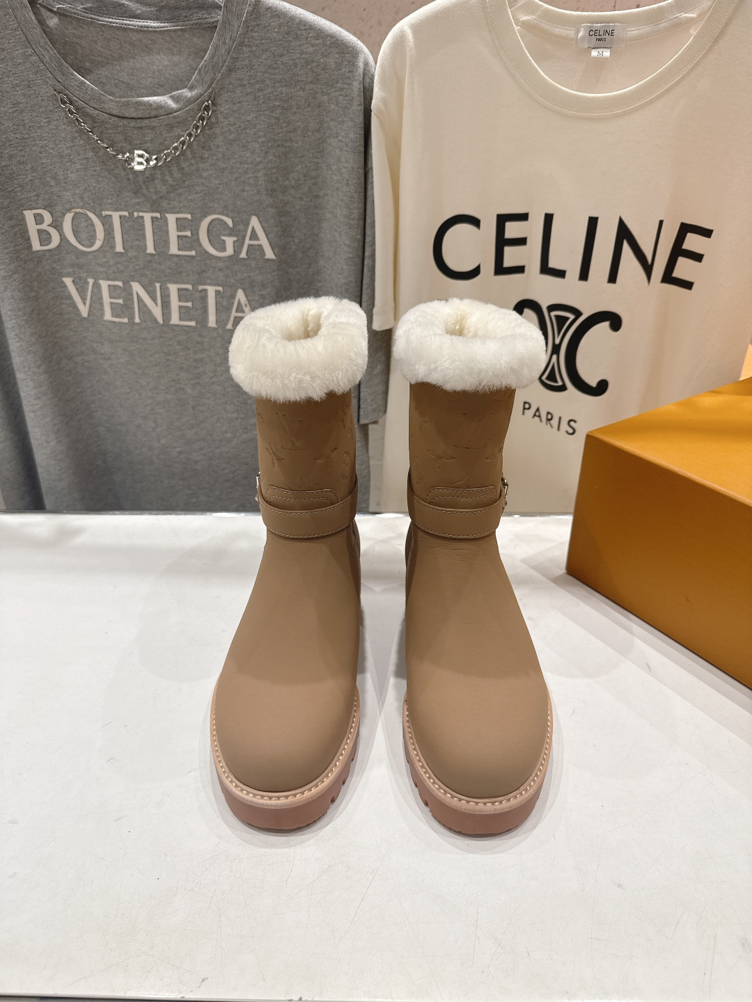 高版本出厂 LOUIS VUITTON ss25 LV驴牌秋冬新款厚底雪地靴保暖短靴LV冬季滑雪系列Mo