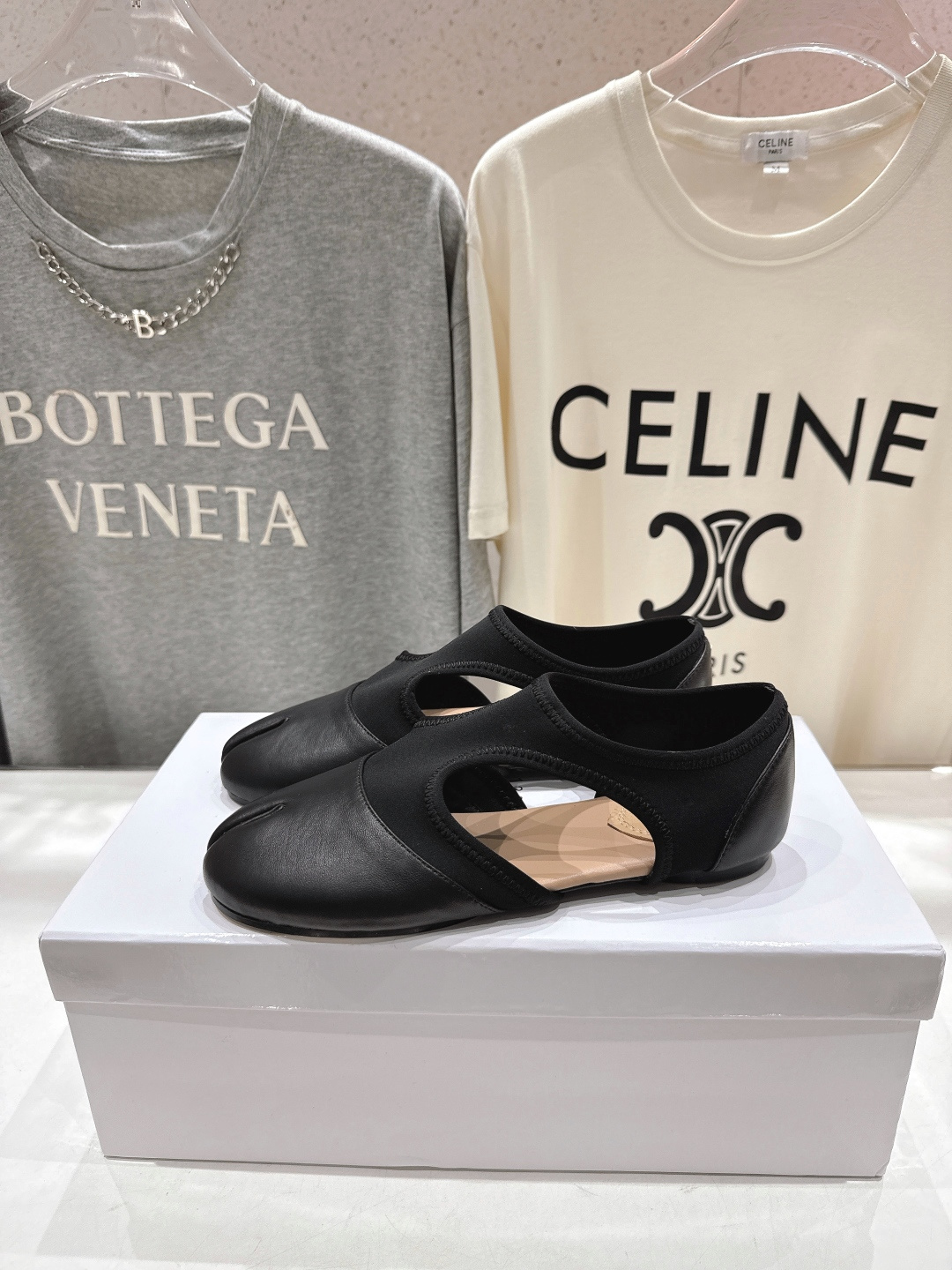 高版本出厂 MM6【Maison Magical】马吉拉26ss春夏新品文艺复古风一脚蹬平底分趾鞋懒人鞋