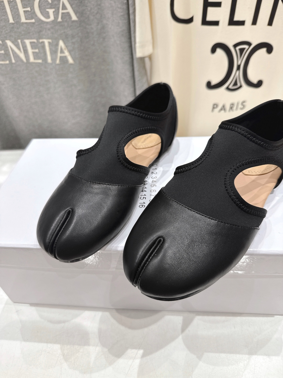 高版本出厂 MM6【Maison Magical】马吉拉26ss春夏新品文艺复古风一脚蹬平底分趾鞋懒人鞋