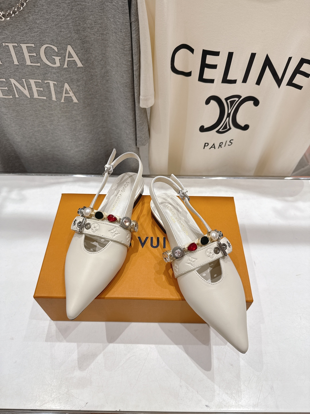 高版本出厂 Louis Vuitton ss26 new arrival LV驴牌春夏系列新款尖头平底凉