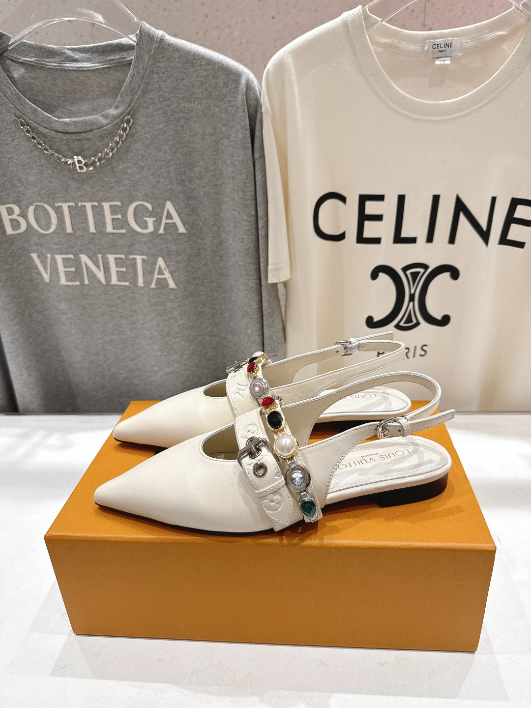 高版本出厂 Louis Vuitton ss26 new arrival LV驴牌春夏系列新款尖头平底凉