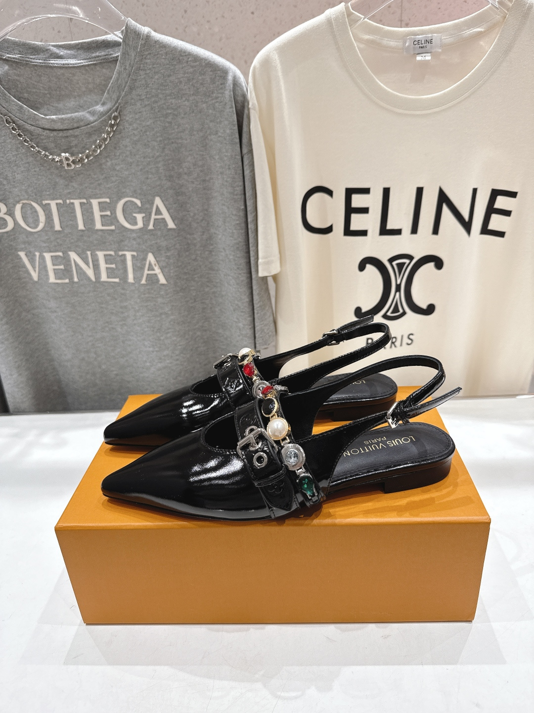 高版本出厂 Louis Vuitton ss26 new arrival LV驴牌春夏系列新款尖头平底凉