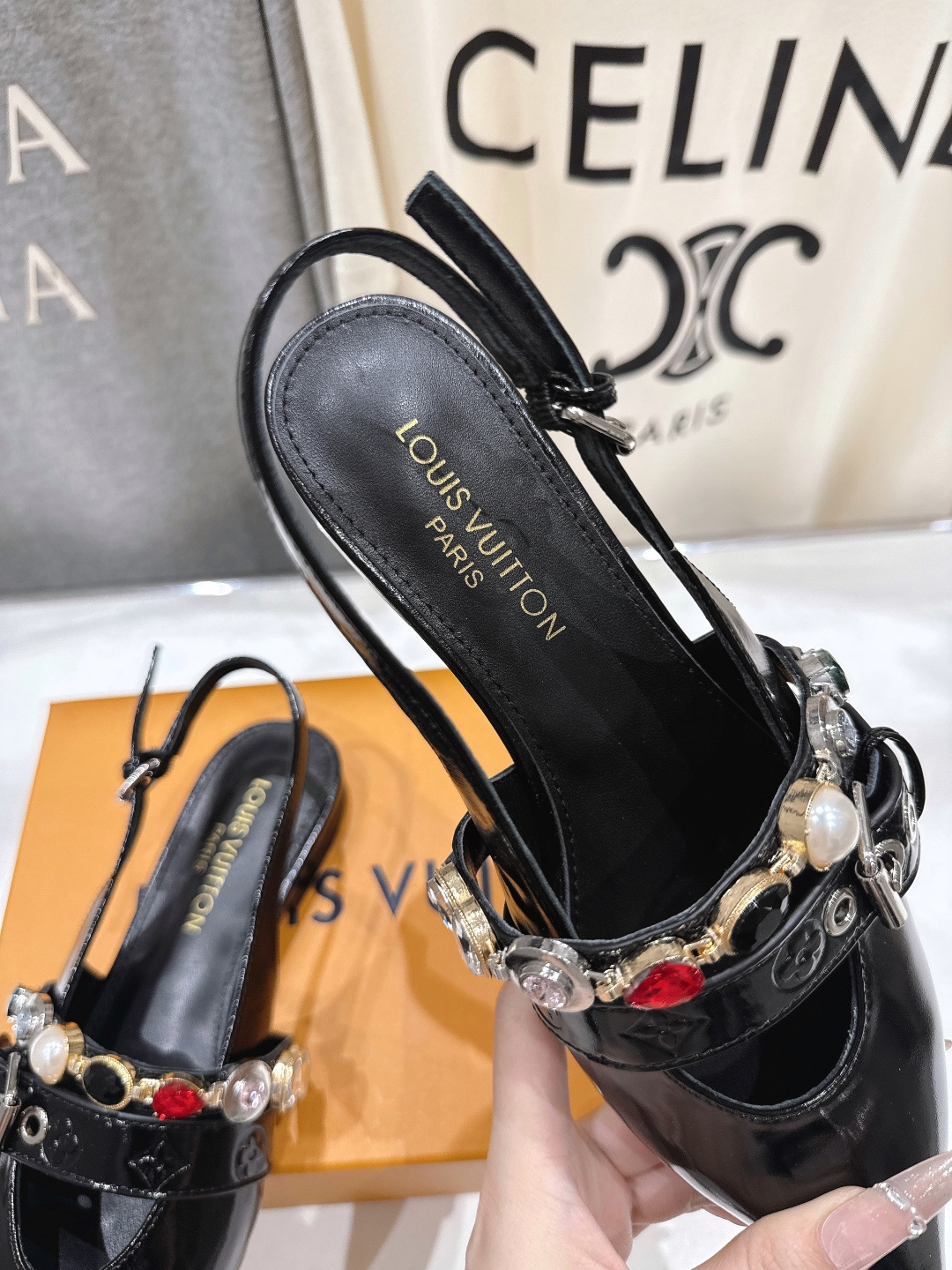 高版本出厂 Louis Vuitton ss26 new arrival LV驴牌春夏系列新款尖头平底凉