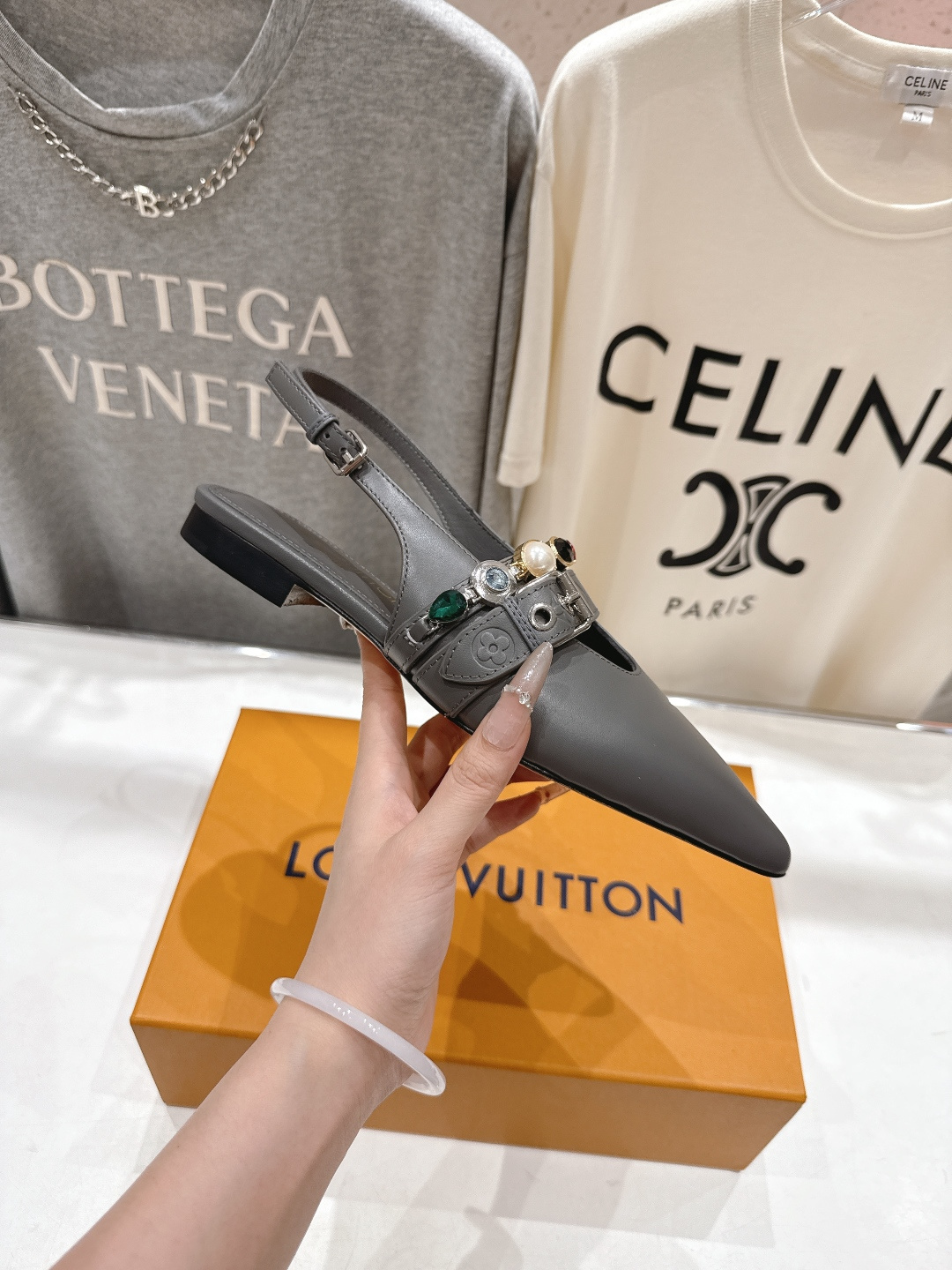 高版本出厂 Louis Vuitton ss26 new arrival LV驴牌春夏系列新款尖头平底凉