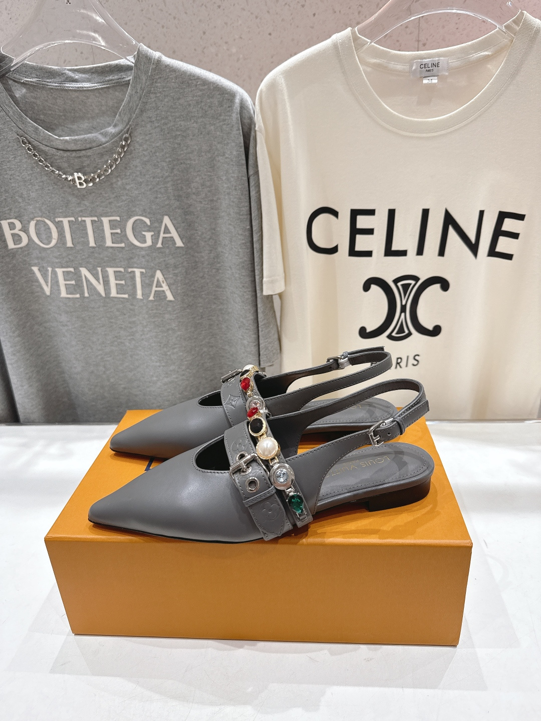 高版本出厂 Louis Vuitton ss26 new arrival LV驴牌春夏系列新款尖头平底凉