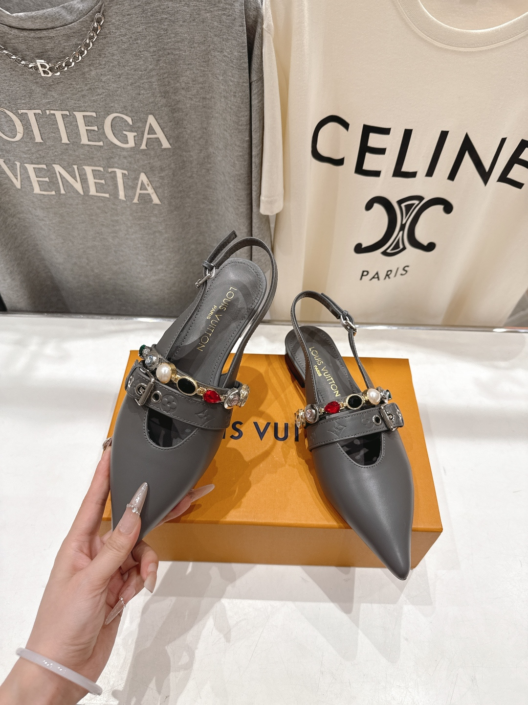 高版本出厂 Louis Vuitton ss26 new arrival LV驴牌春夏系列新款尖头平底凉