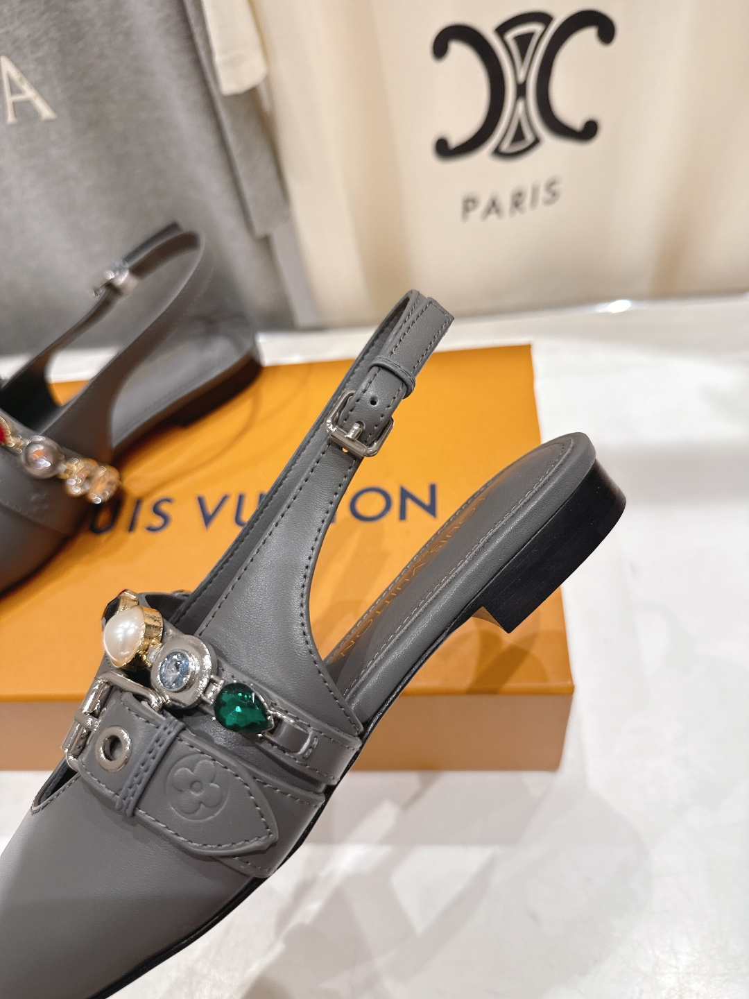 高版本出厂 Louis Vuitton ss26 new arrival LV驴牌春夏系列新款尖头平底凉