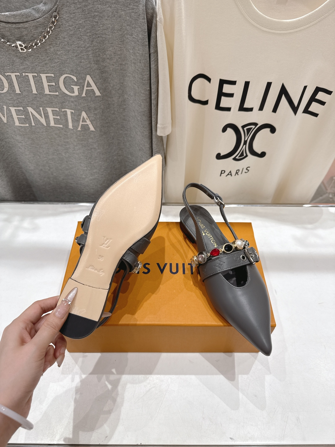 高版本出厂 Louis Vuitton ss26 new arrival LV驴牌春夏系列新款尖头平底凉