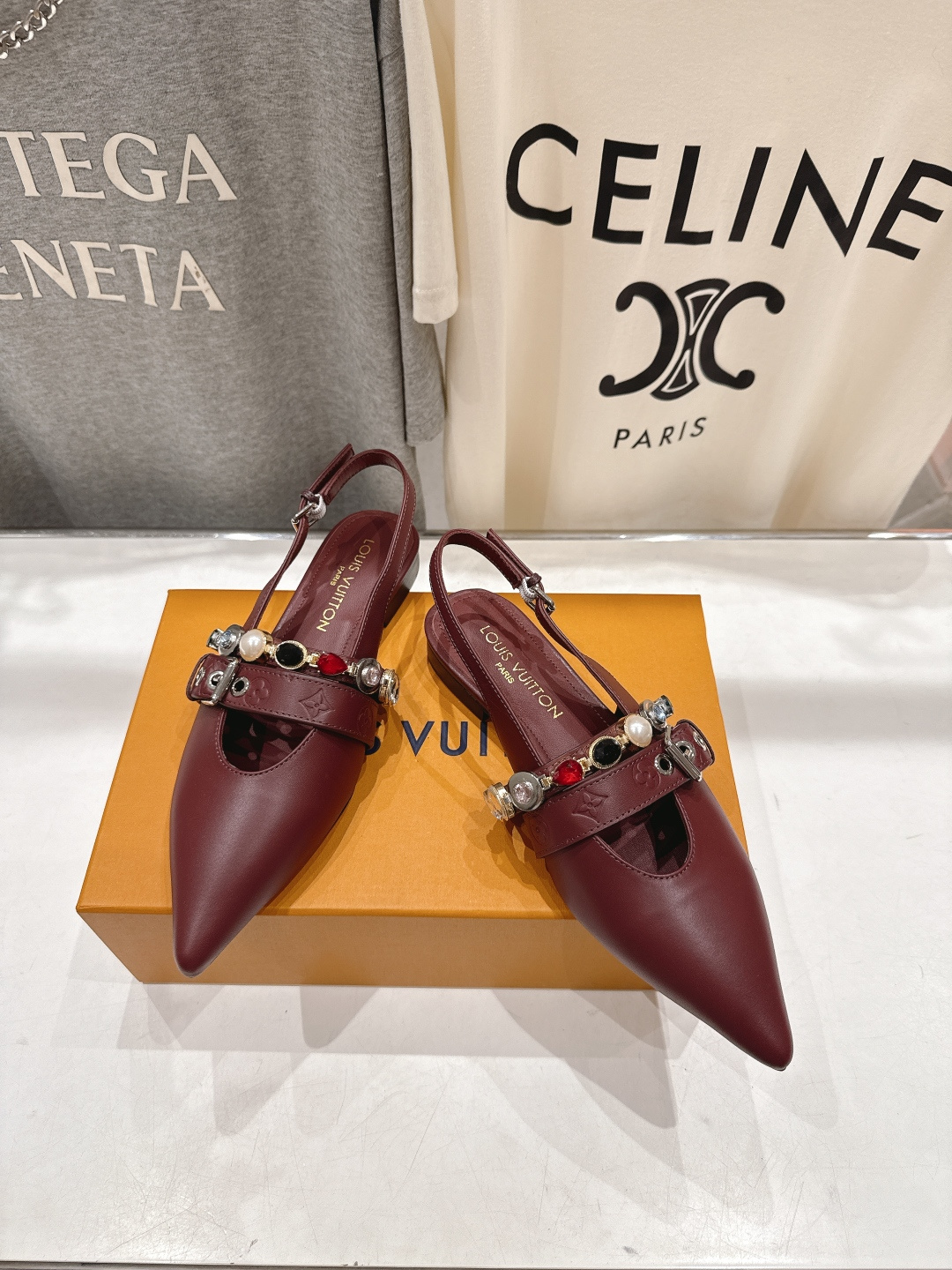 高版本出厂 Louis Vuitton ss26 new arrival LV驴牌春夏系列新款尖头平底凉