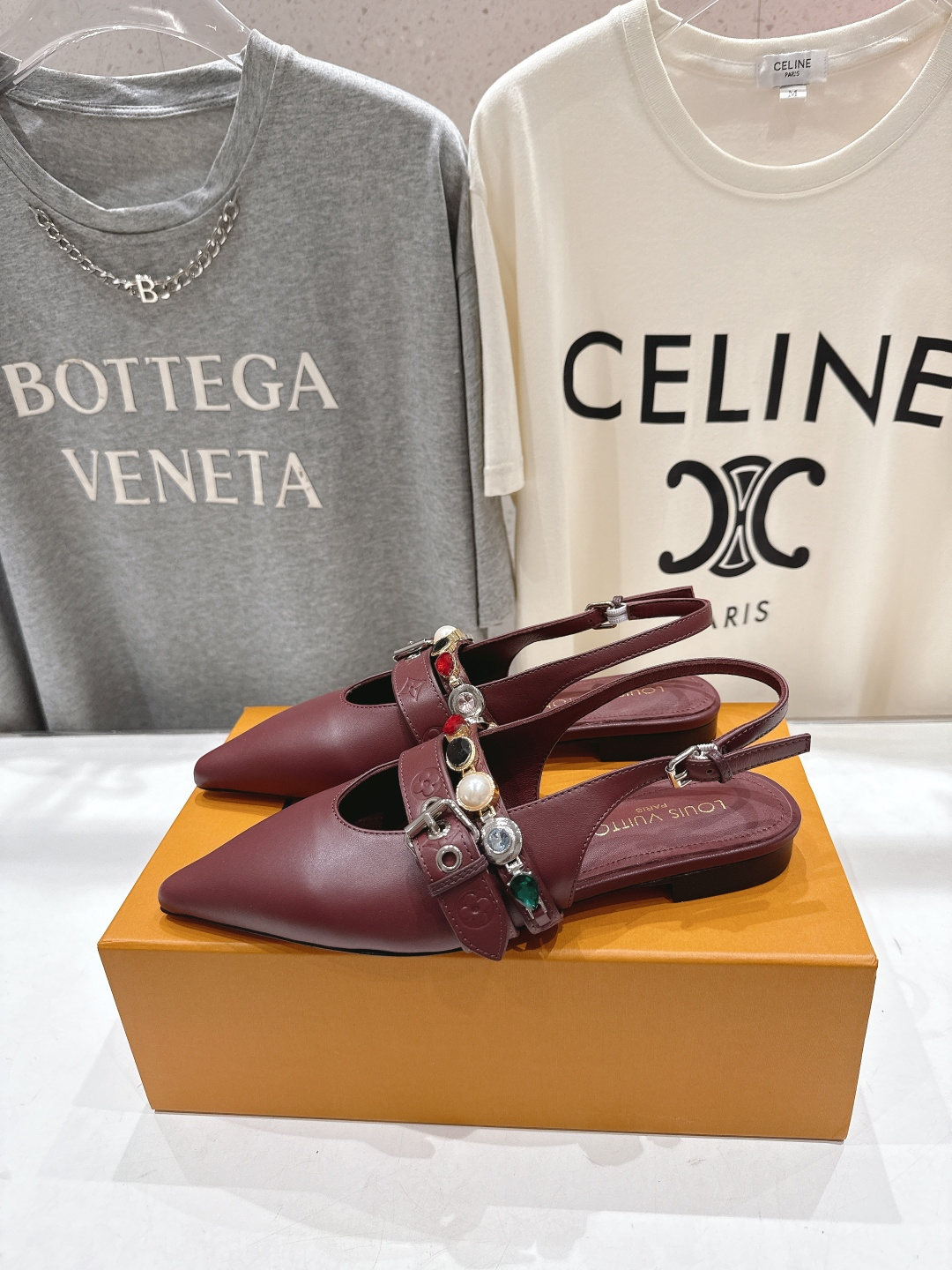 高版本出厂 Louis Vuitton ss26 new arrival LV驴牌春夏系列新款尖头平底凉