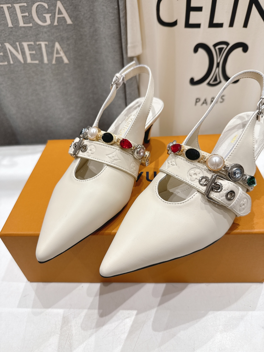 高版本出厂 Louis Vuitton ss26 new arrival LV驴牌春夏系列新款尖头高跟凉