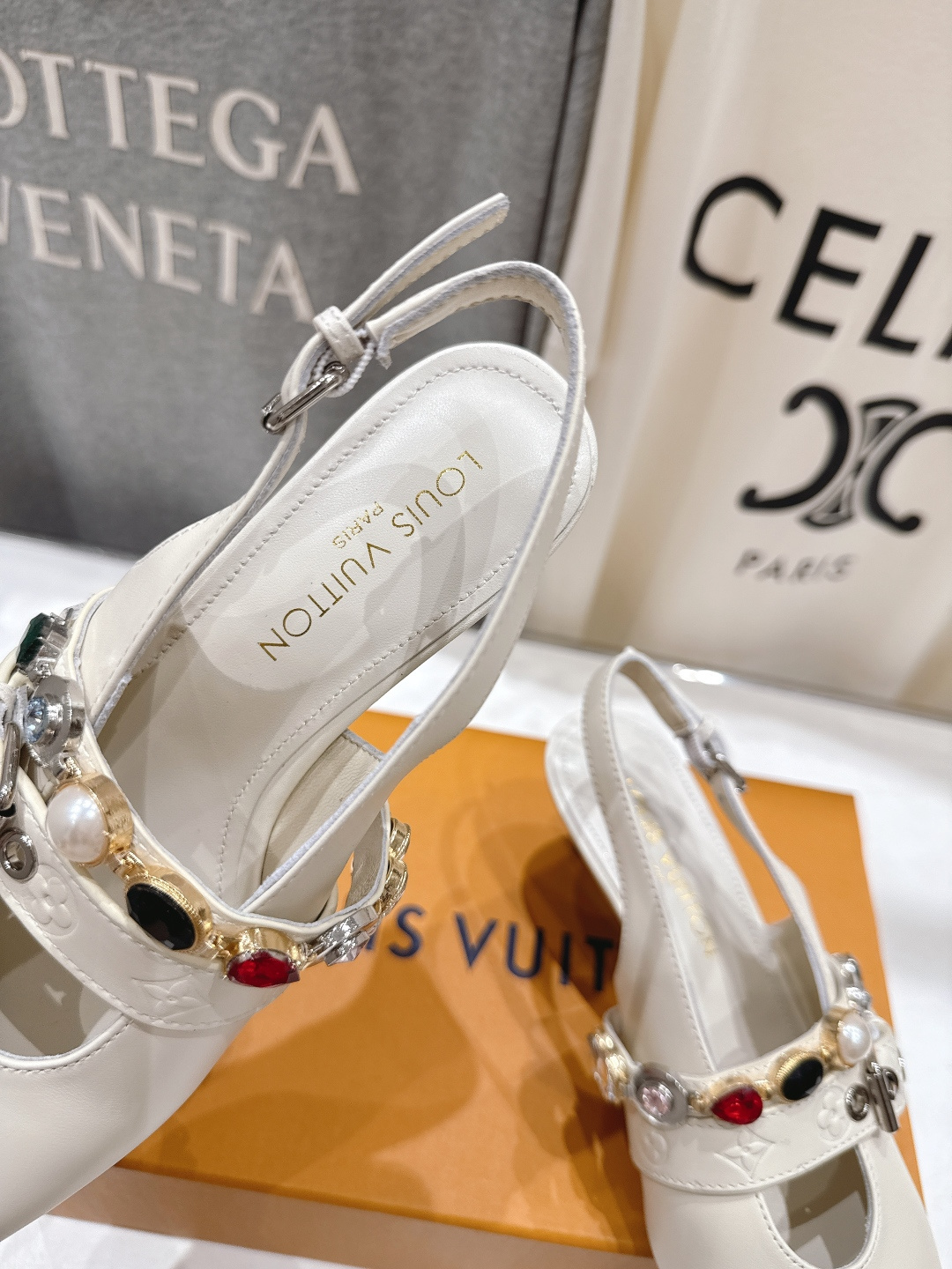 高版本出厂 Louis Vuitton ss26 new arrival LV驴牌春夏系列新款尖头高跟凉