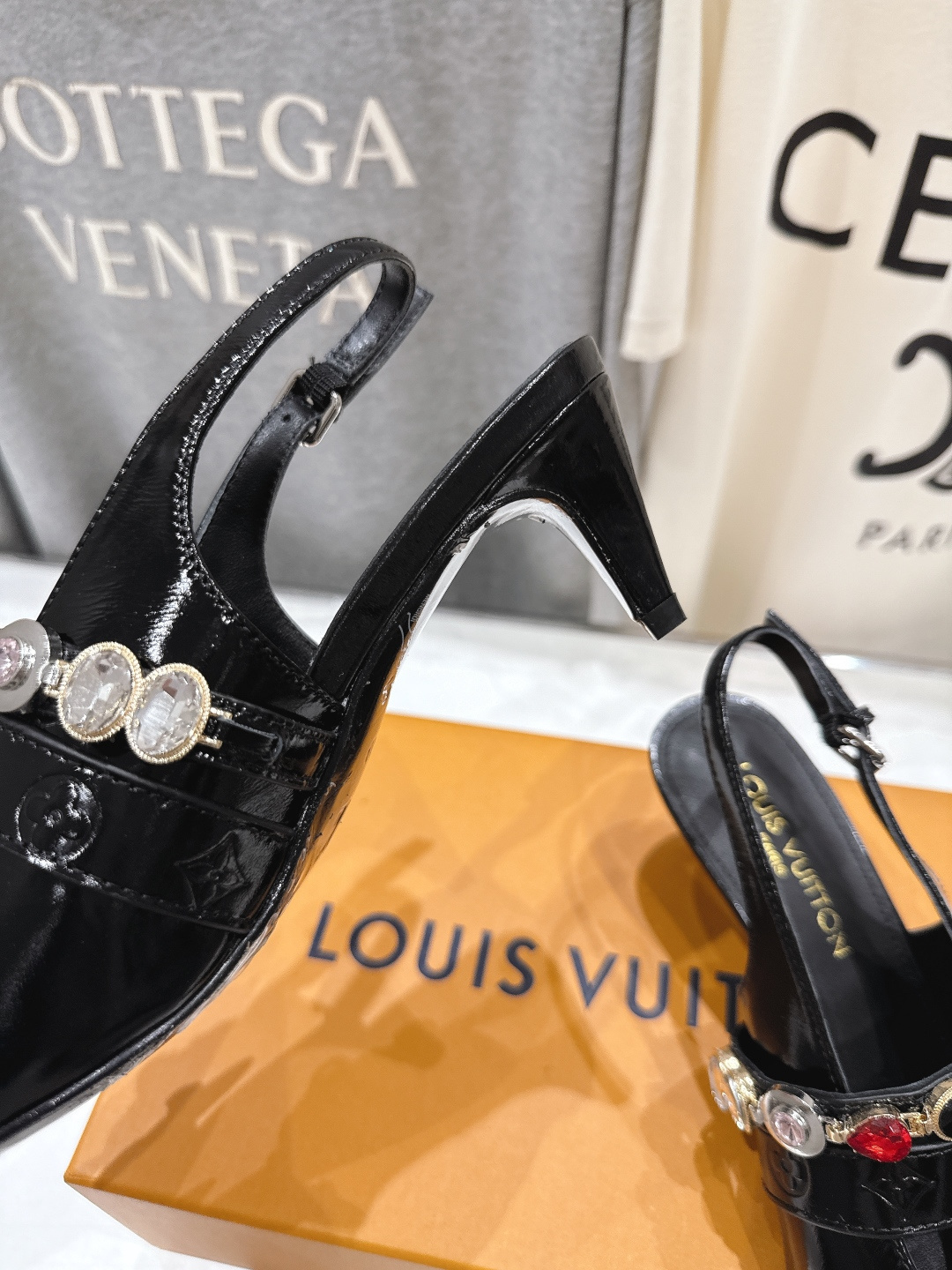 高版本出厂 Louis Vuitton ss26 new arrival LV驴牌春夏系列新款尖头高跟凉