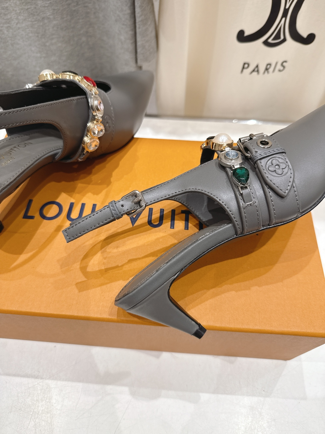 高版本出厂 Louis Vuitton ss26 new arrival LV驴牌春夏系列新款尖头高跟凉