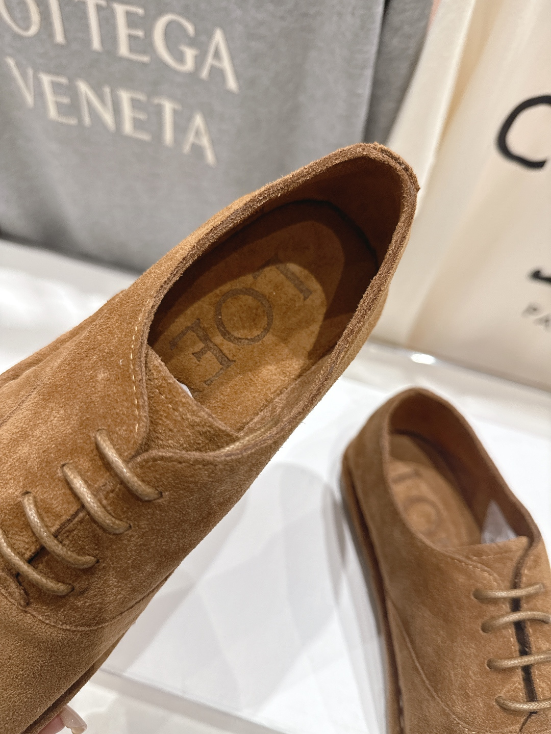 高版本出厂 LOEWE/罗意威F036 2026ss早春新款平底鞋乐福鞋单鞋非常舒服的平底鞋，极简设计理