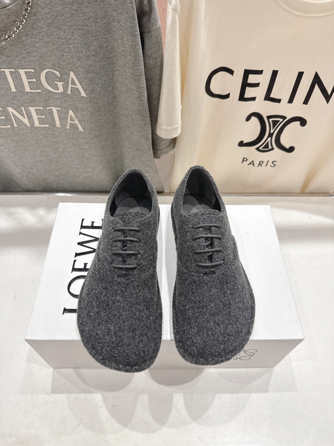 高版本出厂 LOEWE/罗意威F036 2026ss早春新款平底鞋乐福鞋单鞋非常舒服的平底鞋，极简设计理