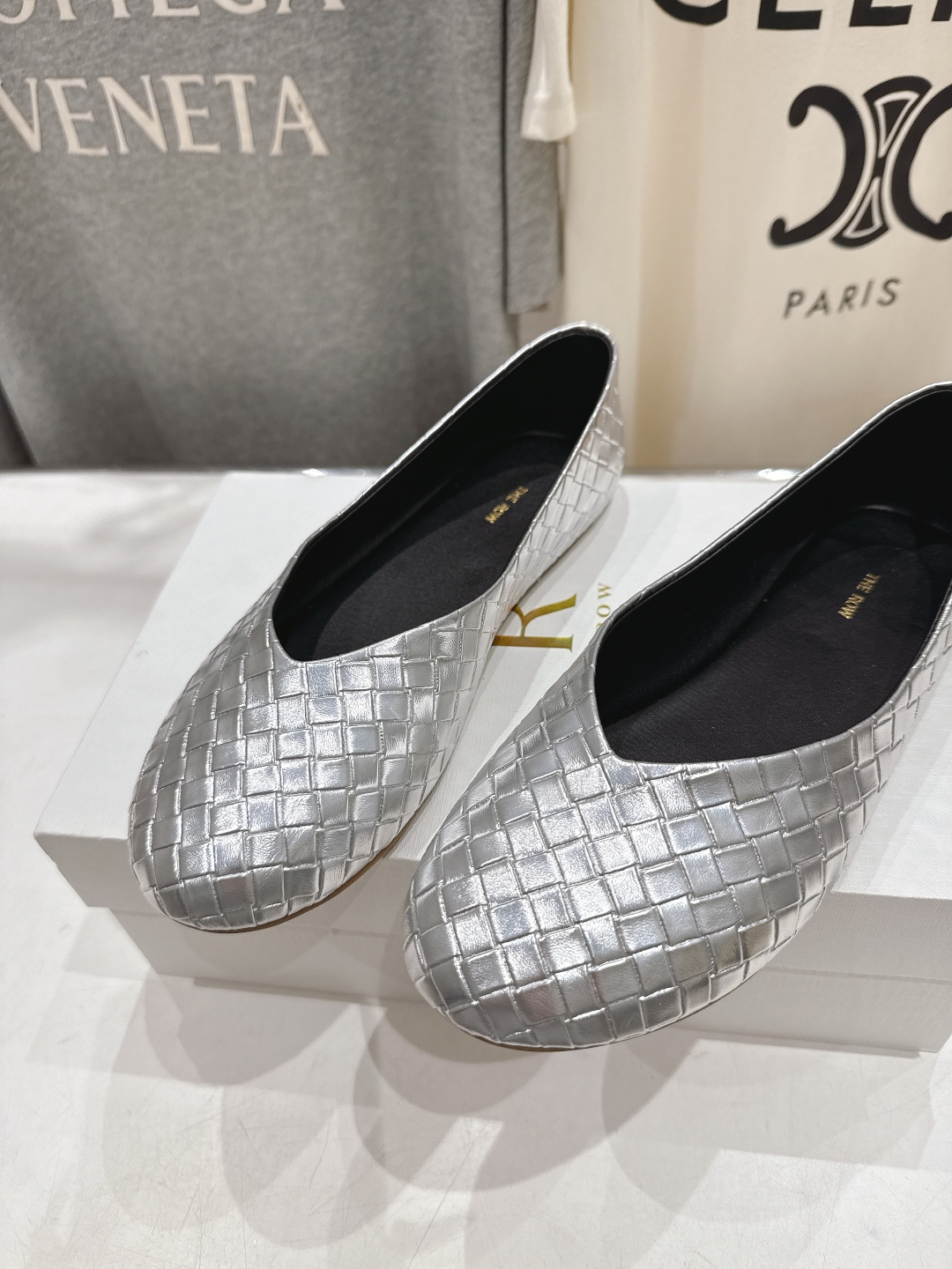 高版本出厂 The Row 2026ss早春新品爆款平底玛丽珍乐福鞋一脚蹬单鞋复古穆勒鞋非常舒服的一款平