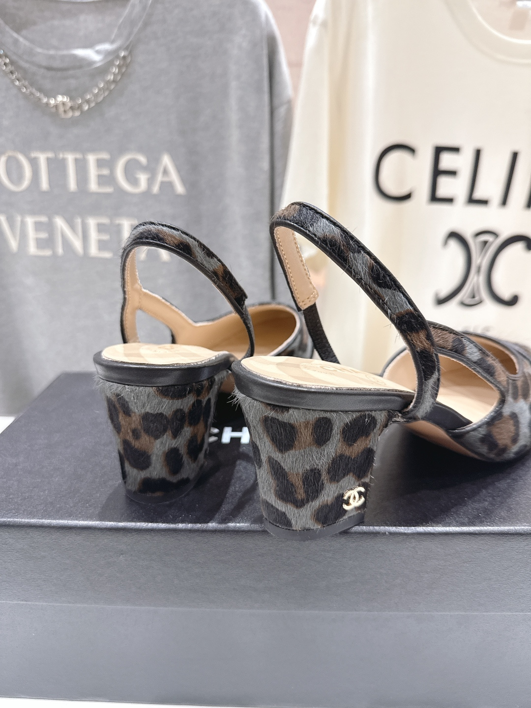 高版本出厂 CHANEL/香奈儿 小香F013 2026ss春夏🆕新款小圆头玛丽珍高跟凉鞋鞋楦精美，米兰