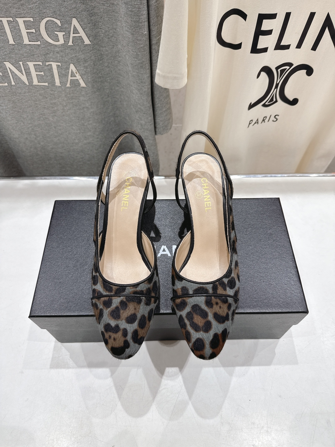 高版本出厂 CHANEL/香奈儿 小香F013 2026ss春夏🆕新款小圆头玛丽珍高跟凉鞋鞋楦精美，米兰