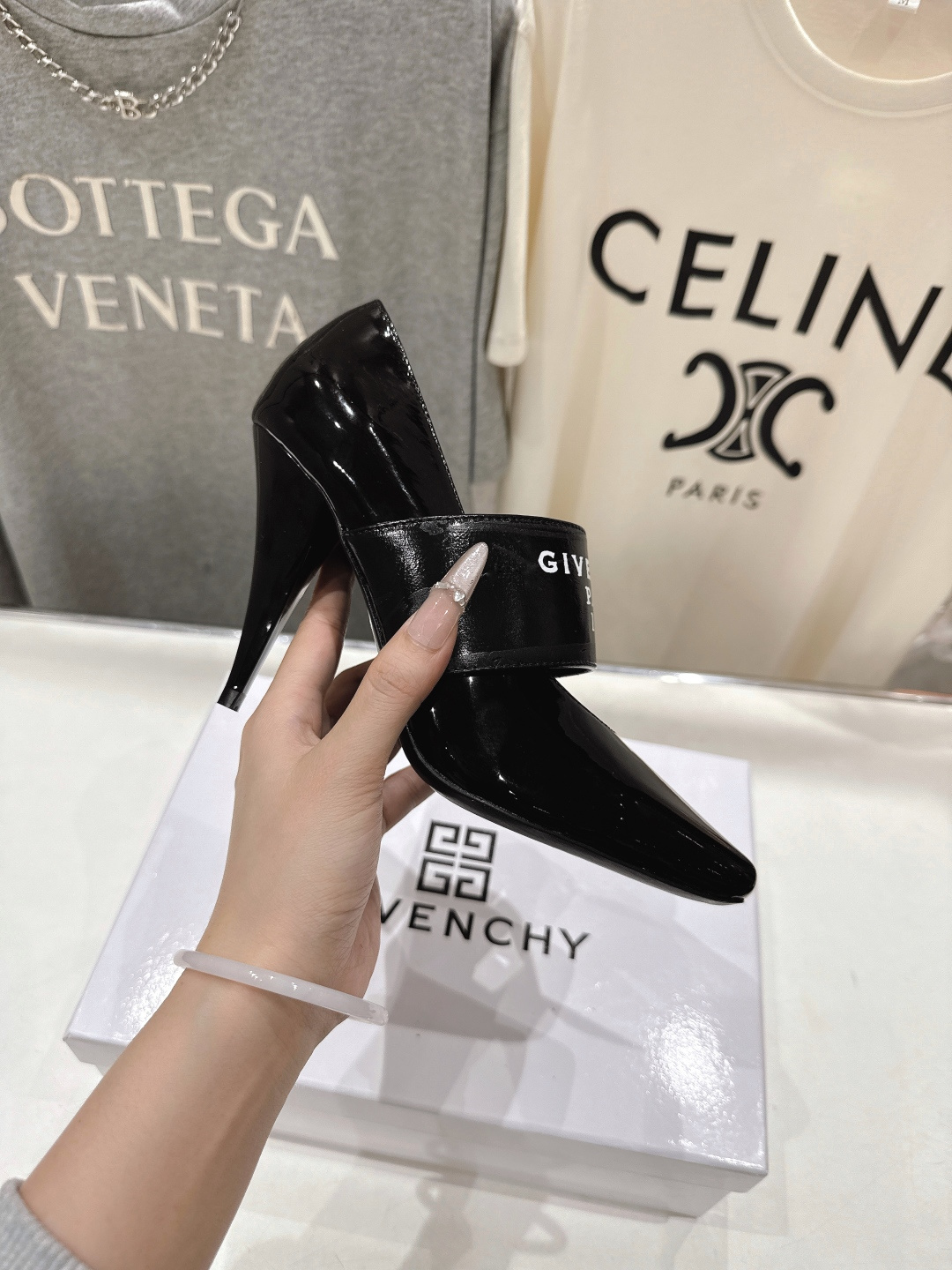 高版本出厂 Givenchy/纪梵希F030 26ss早春走秀新款 章若楠同款Sliced Square