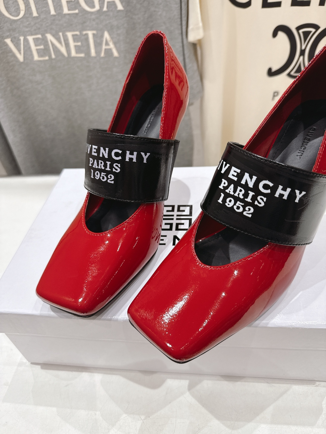 高版本出厂 Givenchy/纪梵希F030 26ss早春走秀新款 章若楠同款Sliced Square