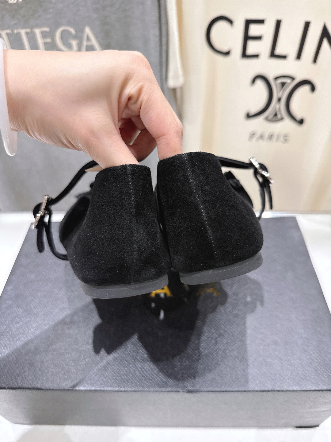 高版本出厂 独家新品 Alaia 阿莱亚26ss/ 走秀款玛丽珍平底芭蕾舞鞋 最近超火的一款平底鞋章小蕙